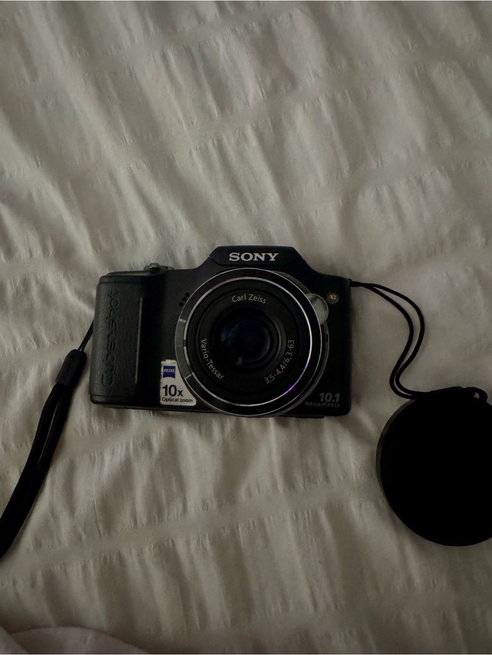 Sony Black Compact Digital Camera with Carl Zeiss Lens